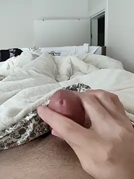 Snapshot of berkkderlerr chatting on 19, 4, 2026 berkkderlerr online show from 19, 4, 2026