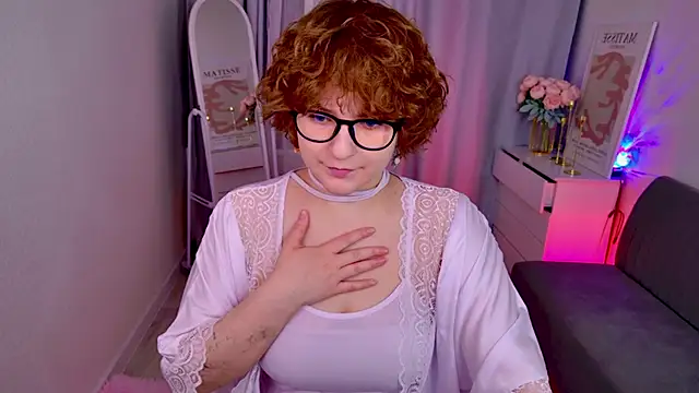 Snapshot of melissa___moore chatting on 2, 12, 2025 melissa moore online show from 2, 12, 2025