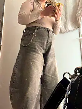 Snapshot of Burlesk_Kate chatting on 18, 11, 2025 Burlesk Kate online show from 18, 11, 2025