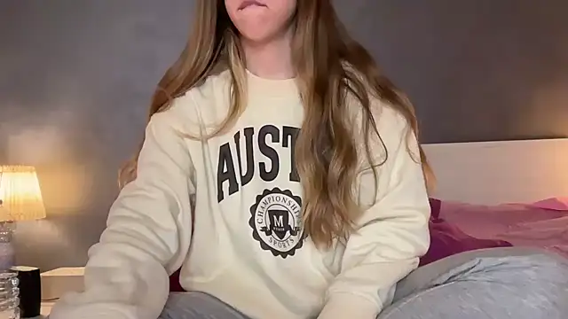 Snapshot of Martimartinaxx chatting on 9, 4, 2026 Martimartinaxx online show from 9, 4, 2026