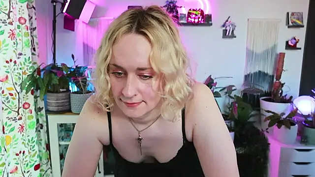 Snapshot of xzoeyryanx chatting on 27, 3, 2026 xzoeyryanx online show from 27, 3, 2026