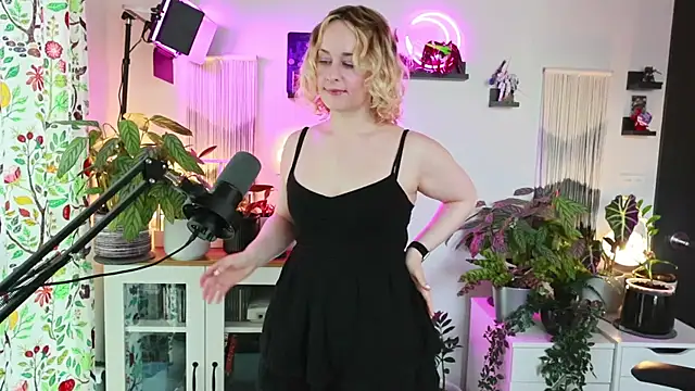 Snapshot of xzoeyryanx chatting on 20, 7, 2026 xzoeyryanx online show from 20, 7, 2026