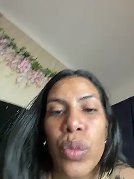 Snapshot of ArielleMillerr- chatting on 8, 2, 2026 ArielleMillerr- online show from 8, 2, 2026