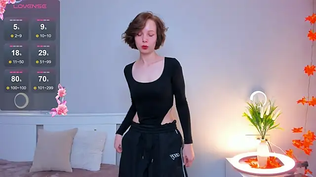 Snapshot of UmbraVelour chatting on 14, 12, 2025 UmbraVelour online show from 14, 12, 2025