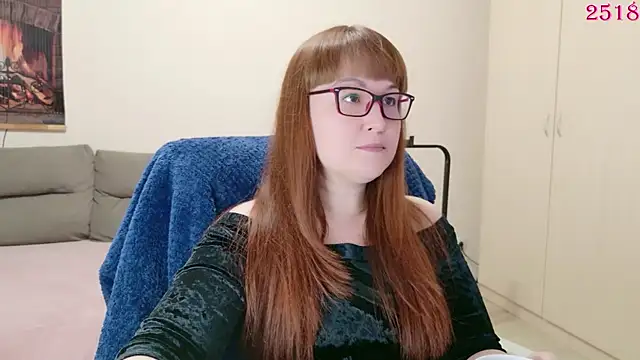 Snapshot of Foxy-lady chatting on 3, 4, 2026 Foxy-lady online show from 3, 4, 2026