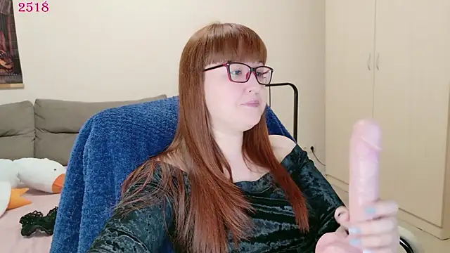 Snapshot of Foxy-lady chatting on 20, 4, 2026 Foxy-lady online show from 20, 4, 2026