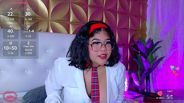 Snapshot of Amanda_Mooree chatting on 9, 3, 2026 Amanda Mooree online show from 9, 3, 2026