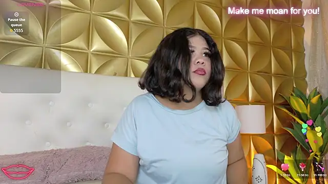 Snapshot of Amanda_Mooree chatting on 8, 4, 2026 Amanda Mooree online show from 8, 4, 2026