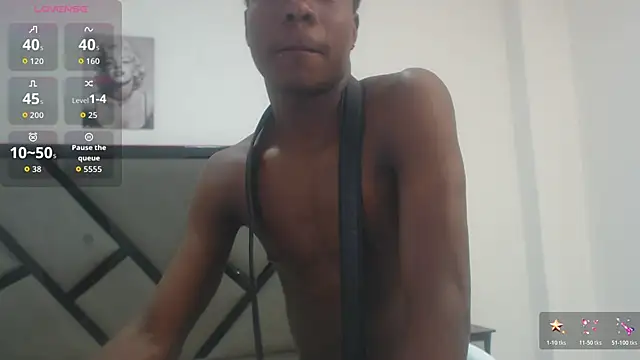 Snapshot of NoahJhonson69 chatting on 1, 12, 2025 NoahJhonson69 online show from 1, 12, 2025