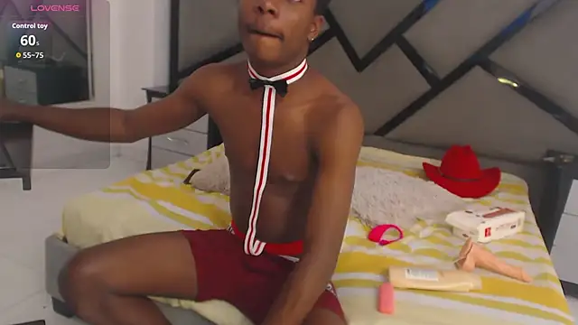 NoahJhonson69 online show from 5, 12, 2025