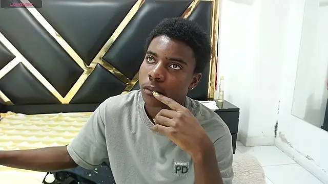 NoahJhonson69 online show from 4, 3, 2026