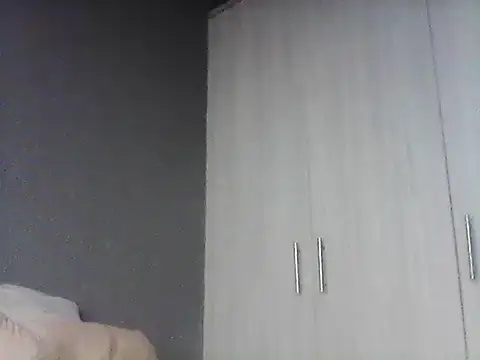 TiaBlaze online show from 25, 11, 2025