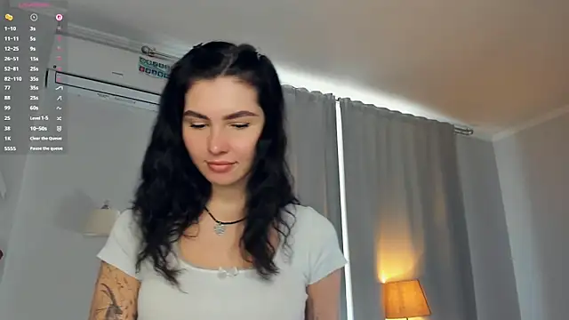 Snapshot of FeliciaKogen chatting on 4, 2, 2026 FeliciaKogen online show from 4, 2, 2026