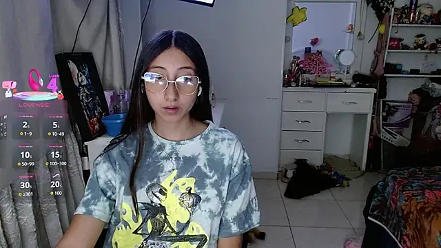 Snapshot of Nanylux chatting on 16, 12, 2025 Nanylux online show from 16, 12, 2025