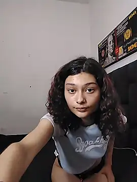 Snapshot of Twin_legends chatting on 27, 11, 2025 Twin legends online show from 27, 11, 2025