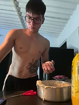 Snapshot of Handsome_boys69 chatting on 4, 4, 2026 Handsome boys69 online show from 4, 4, 2026