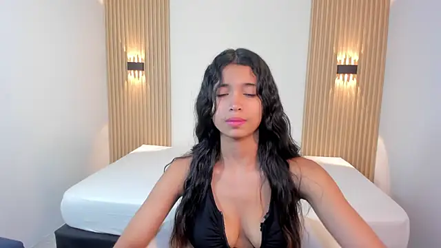 Snapshot of Ashleycooper5 chatting on 1, 12, 2025 Ashleycooper5 online show from 1, 12, 2025