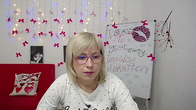 Snapshot of LaurenWishy chatting on 6, 3, 2026 LaurenWishy online show from 6, 3, 2026