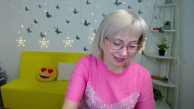 Snapshot of LaurenWishy chatting on 14, 3, 2026 LaurenWishy online show from 14, 3, 2026