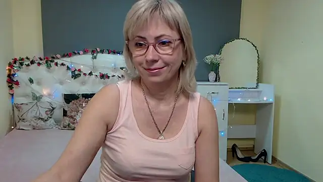 Snapshot of LaurenWishy chatting on 16, 3, 2026 LaurenWishy online show from 16, 3, 2026
