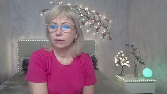 Snapshot of LaurenWishy chatting on 24, 3, 2026 LaurenWishy online show from 24, 3, 2026