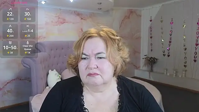 Nola Nektar online show from 25, 11, 2025