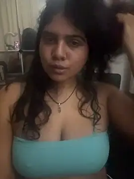 Snapshot of TiaBella_ chatting on 3, 2, 2026 TiaBella online show from 3, 2, 2026