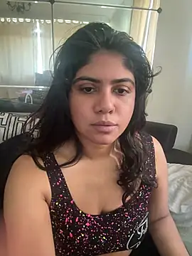 Snapshot of TiaBella_ chatting on 24, 2, 2026 TiaBella online show from 24, 2, 2026