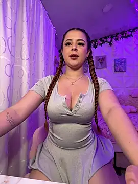 Snapshot of April_Beckett02 chatting on 16, 4, 2026 April Beckett02 online show from 16, 4, 2026