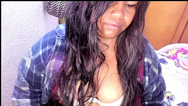 ebonycamelia online show from 18, 2, 2026