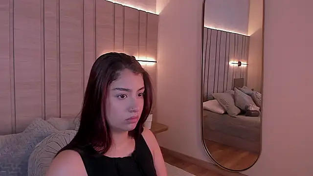 Snapshot of Zoe_Mendez chatting on 9, 1, 2026 Zoe Mendez online show from 9, 1, 2026