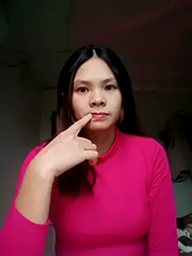 quynhquynh  online show from 16, 12, 2025