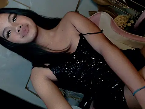 Snapshot of Ariluvsyou chatting on 21, 4, 2026 Ariluvsyou online show from 21, 4, 2026