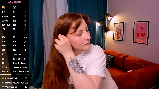 Snapshot of velvet_cherry_ chatting on 30, 7, 2026 velvet cherry online show from 30, 7, 2026