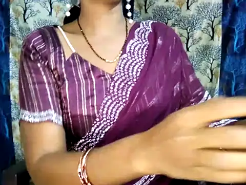 Snapshot of Sassy_Shanvi chatting on 17, 12, 2025 Sassy Shanvi online show from 17, 12, 2025