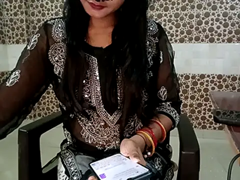 Snapshot of Sassy_Shanvi chatting on 3, 4, 2026 Sassy Shanvi online show from 3, 4, 2026