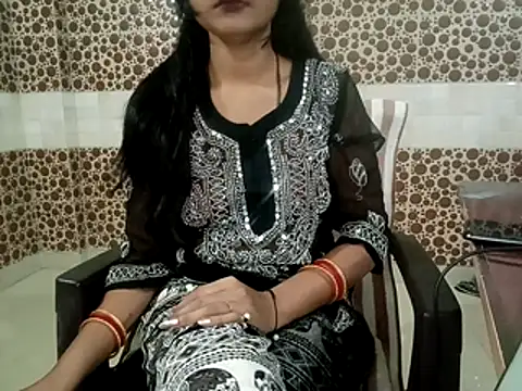 Snapshot of Sassy_Shanvi chatting on 13, 4, 2026 Sassy Shanvi online show from 13, 4, 2026