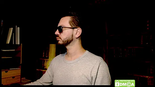 Snapshot of justshutupandwatch chatting on 15, 12, 2025 justshutupandwatch online show from 15, 12, 2025