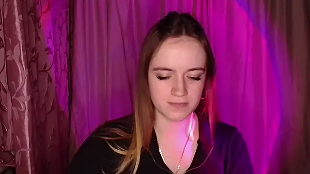 Illa May online show from 13, 12, 2025