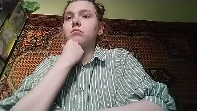 Snapshot of KikiBang chatting on 14, 3, 2026 KikiBang online show from 14, 3, 2026