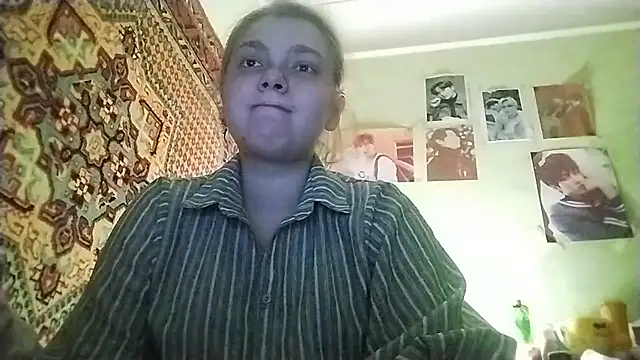 Snapshot of KikiBang chatting on 19, 3, 2026 KikiBang online show from 19, 3, 2026