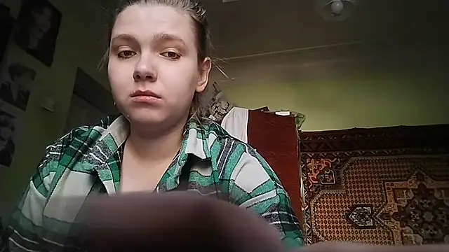 Snapshot of KikiBang chatting on 27, 3, 2026 KikiBang online show from 27, 3, 2026