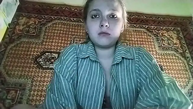 Snapshot of KikiBang chatting on 2, 4, 2026 KikiBang online show from 2, 4, 2026