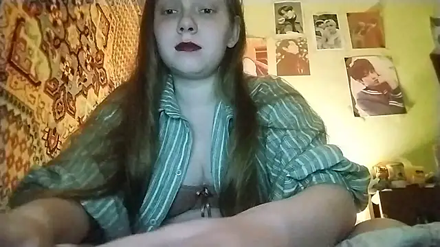 Snapshot of KikiBang chatting on 10, 4, 2026 KikiBang online show from 10, 4, 2026