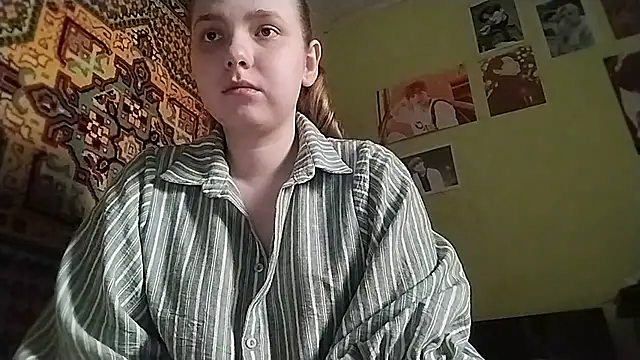 Snapshot of KikiBang chatting on 14, 4, 2026 KikiBang online show from 14, 4, 2026