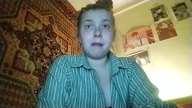 Snapshot of KikiBang chatting on 17, 4, 2026 KikiBang online show from 17, 4, 2026