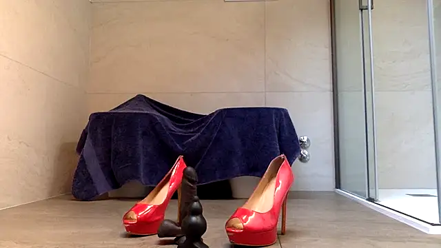 AsiaSlavePantyhosed online show from 19, 1, 2026