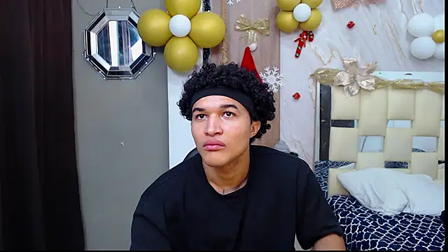 Snapshot of sweett_love_ chatting on 20, 11, 2025 sweett love online show from 20, 11, 2025