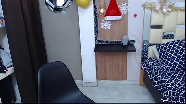 Snapshot of sweett_love_ chatting on 24, 11, 2025 sweett love online show from 24, 11, 2025