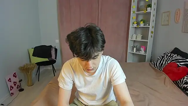 Snapshot of kevinhunter_ chatting on 30, 11, 2025 kevinhunter online show from 30, 11, 2025